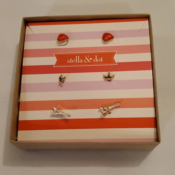Stella & Dot Jewelry - Stella & dot Paris trio earing set